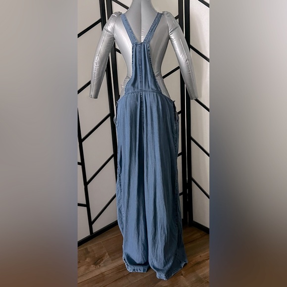 EUC - Never Worn-Jean Wide Leg Over-Alls - Size Medium- (See Measurement Pics) - Picture 4 of 13